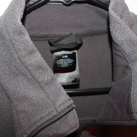 Gray The North Face fleece vest - Picture 3 of 3